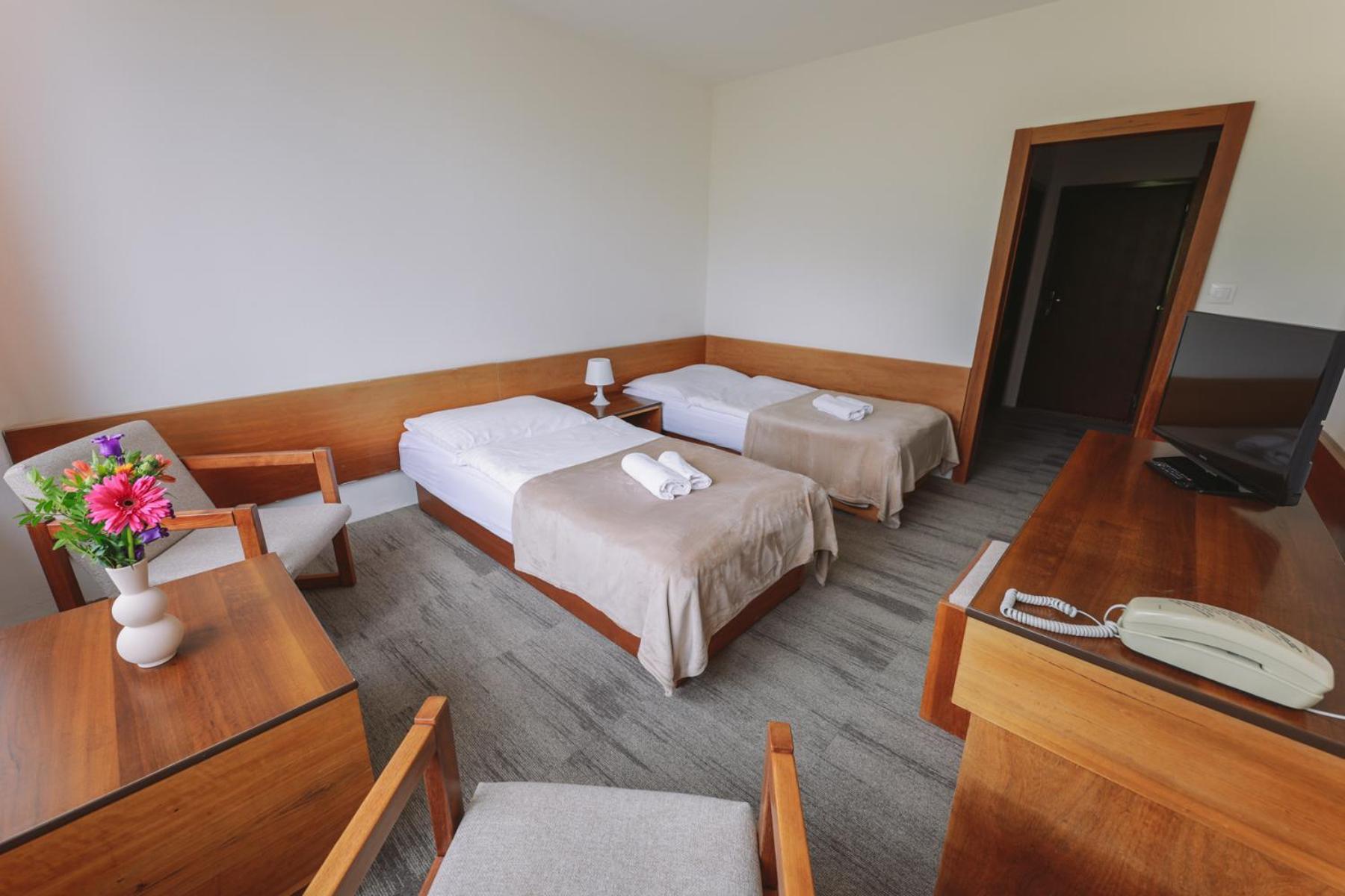 Atlas Hotel Tatry Tatranske Matliare Buitenkant foto