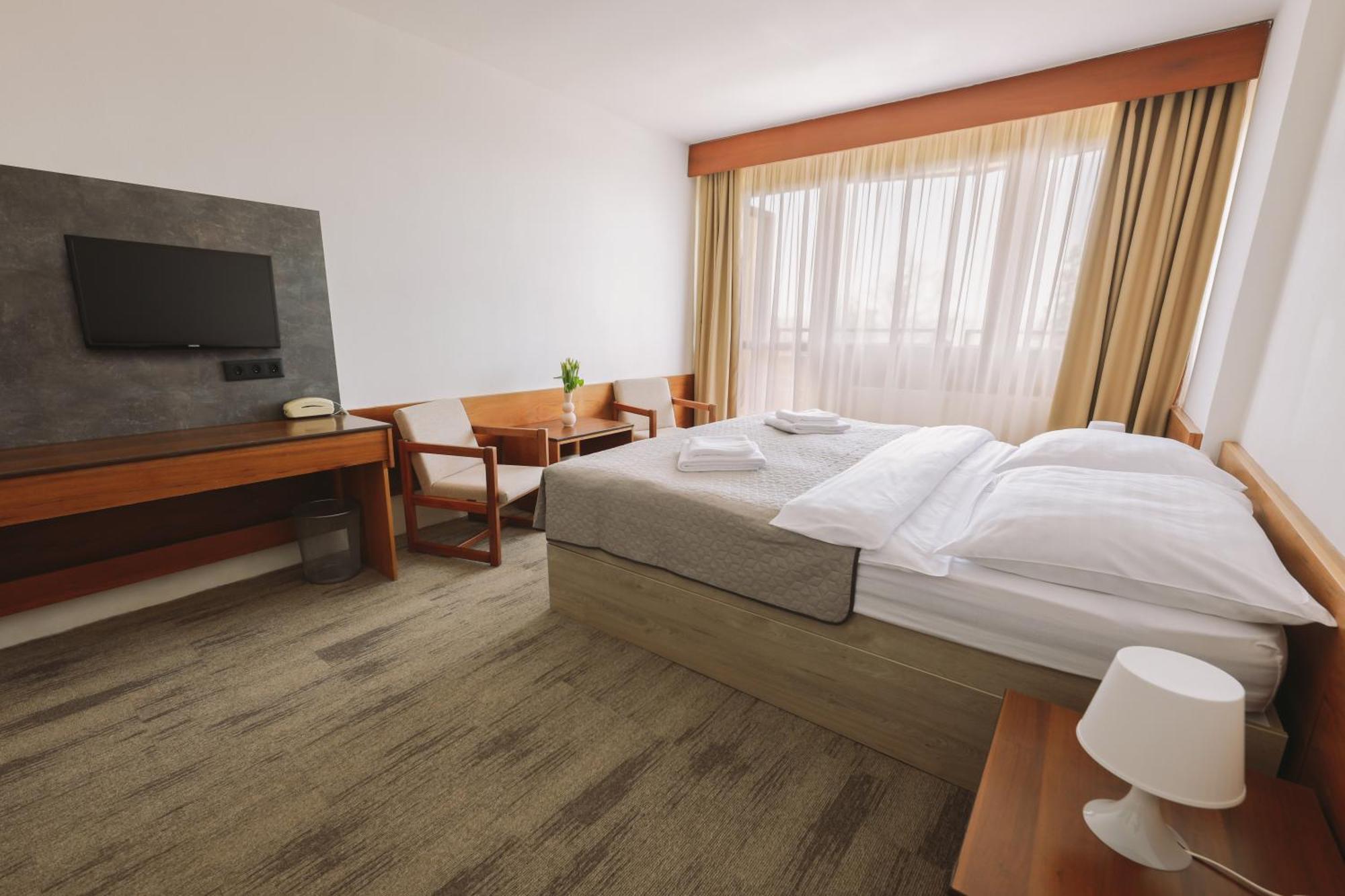 Atlas Hotel Tatry Tatranske Matliare Buitenkant foto